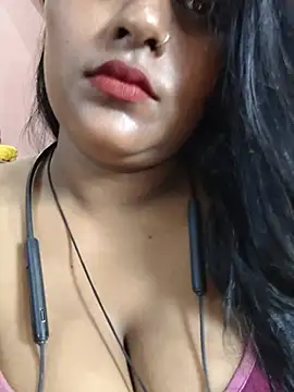 Snapshot of Jasmine_Januja chatting on July 6, 2026, 1:57 am Jasmine Januja online show from July 6, 2026, 1:57 am