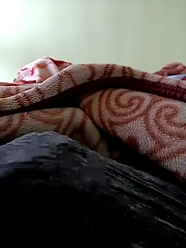 Snapshot of romero115 chatting on September 17, 2025, 6:37 am romero115 online show from September 17, 2025, 6:37 am