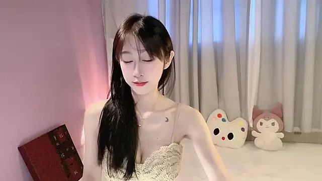 ai-ai-mi online show from November 4, 2025, 2:32 am