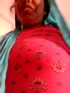 Snapshot of Hott_locky chatting on November 21, 2025, 8:35 am Hott locky online show from November 21, 2025, 8:35 am