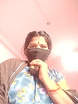 Snapshot of Hott_locky chatting on February 9, 2026, 9:35 am Hott locky online show from February 9, 2026, 9:35 am