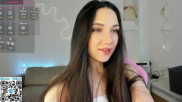 Helen Spark online show from October 27, 2025, 2:04 am