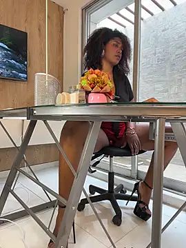 Snapshot of alessia_moon1 chatting on June 4, 2026, 1:50 pm alessia moon1 online show from June 4, 2026, 1:50 pm