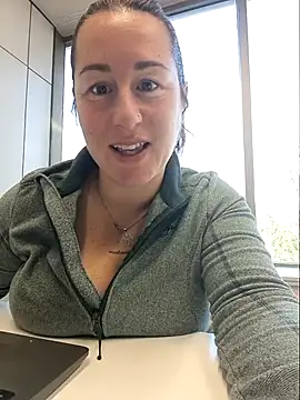 bichota85 online show from January 12, 2026, 9:47 am