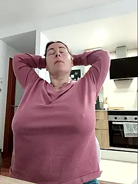 bichota85 online show from January 13, 2026, 9:47 am