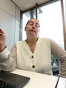 bichota85 online show from February 2, 2026, 9:30 am