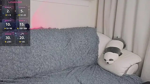  Lua   online show from November 21, 2025, 9:02 pm