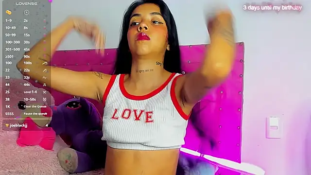 dahiiangomezz online show from June 16, 2026, 11:18 pm