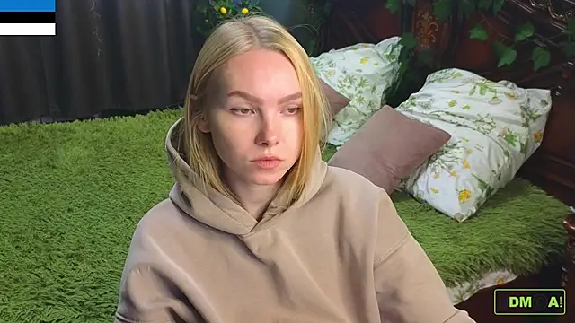 hey Olivia online show from November 16, 2025, 7:47 am