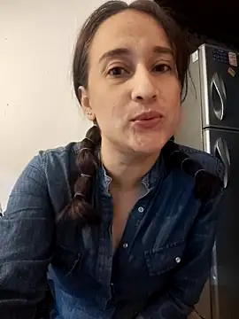 valery506 online show from April 12, 2026, 9:42 pm