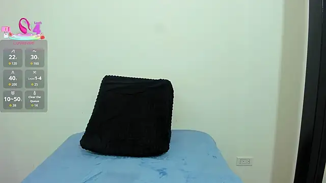 brittanyy20 online show from September 24, 2025, 11:24 am