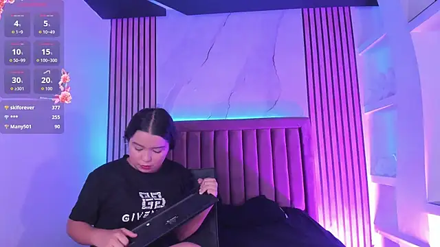 LunaWiill  online show from September 20, 2025, 12:39 pm