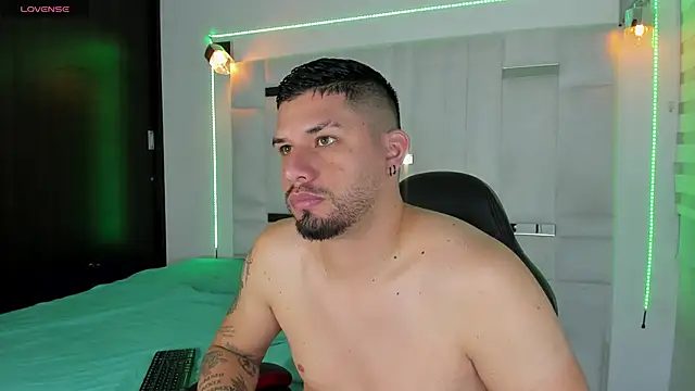 Snapshot of Jacob19_ chatting on September 19, 2025, 12:06 pm Jacob19  online show from September 19, 2025, 12:06 pm