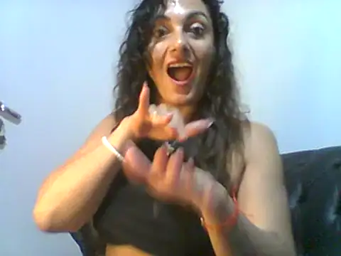 Snapshot of dulcefanny chatting on April 21, 2026, 2:04 am dulcefanny online show from April 21, 2026, 2:04 am