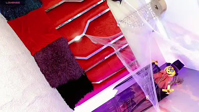 Snapshot of AithanaBlaze chatting on October 21, 2025, 11:11 am AithanaBlaze online show from October 21, 2025, 11:11 am