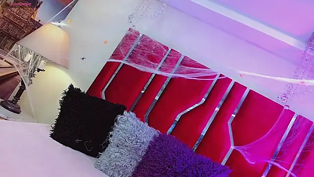 Snapshot of AithanaBlaze chatting on November 1, 2025, 11:23 am AithanaBlaze online show from November 1, 2025, 11:23 am