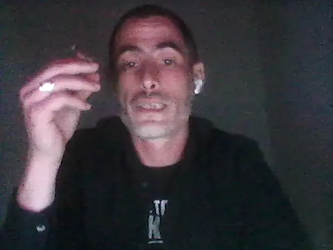 Snapshot of LeLoup49 chatting on March 9, 2026, 10:14 pm LeLoup49 online show from March 9, 2026, 10:14 pm