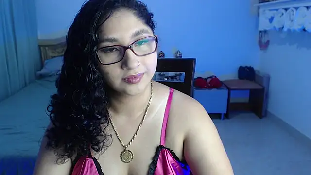 Gia Dior online show from September 29, 2025, 11:42 pm