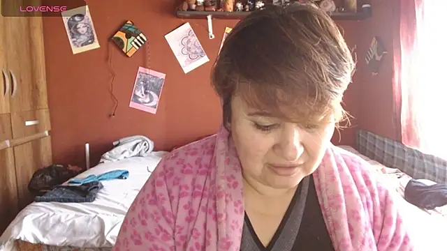 Snapshot of Sasharosee2 chatting on October 9, 2025, 12:14 pm Sasharosee2 online show from October 9, 2025, 12:14 pm