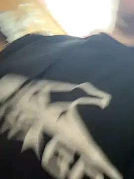 Ezeveron online show from September 26, 2025, 7:07 pm