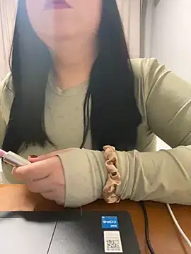 Snapshot of Ellainaaa chatting on October 12, 2025, 8:41 pm Ellainaaa online show from October 12, 2025, 8:41 pm