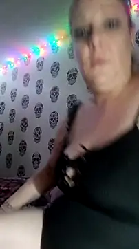 Snapshot of curvybabe88 chatting on November 22, 2025, 4:06 pm curvybabe88 online show from November 22, 2025, 4:06 pm