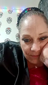 Snapshot of curvybabe88 chatting on November 26, 2025, 6:36 am curvybabe88 online show from November 26, 2025, 6:36 am