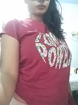 Snapshot of ms-naina chatting on June 21, 2026, 8:39 am ms-naina online show from June 21, 2026, 8:39 am