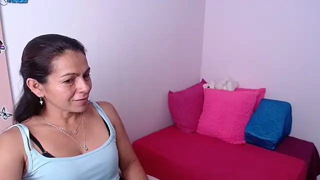 camilavargas  online show from March 28, 2026, 5:12 pm