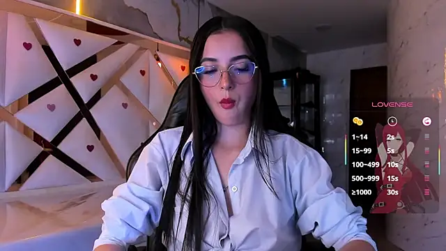 sophiadoll tf online show from March 6, 2026, 8:38 pm