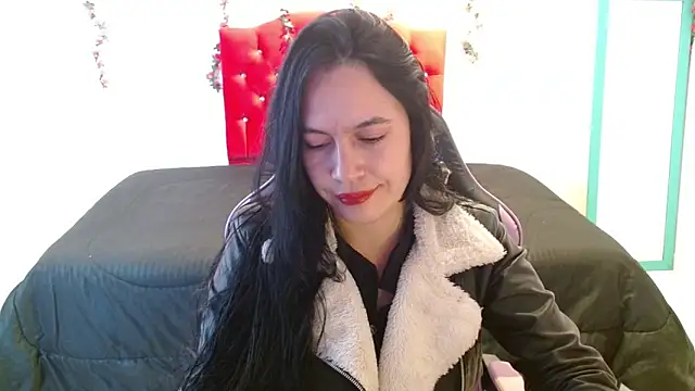 Snapshot of cristal1609 chatting on December 15, 2025, 12:53 pm cristal1609 online show from December 15, 2025, 12:53 pm