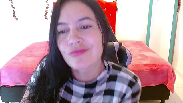Snapshot of cristal1609 chatting on February 9, 2026, 4:33 pm cristal1609 online show from February 9, 2026, 4:33 pm
