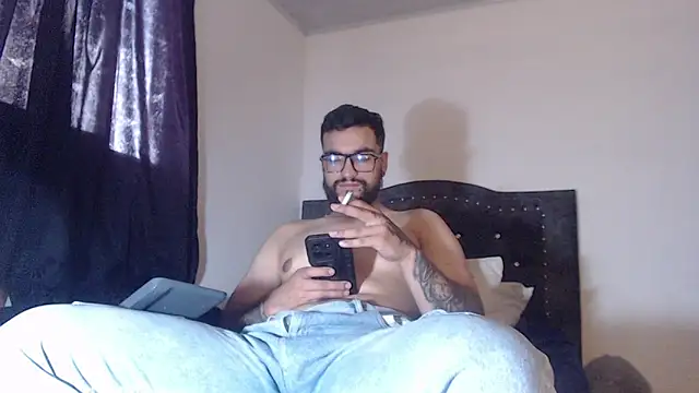 Chrys harris77 online show from March 18, 2026, 6:22 pm