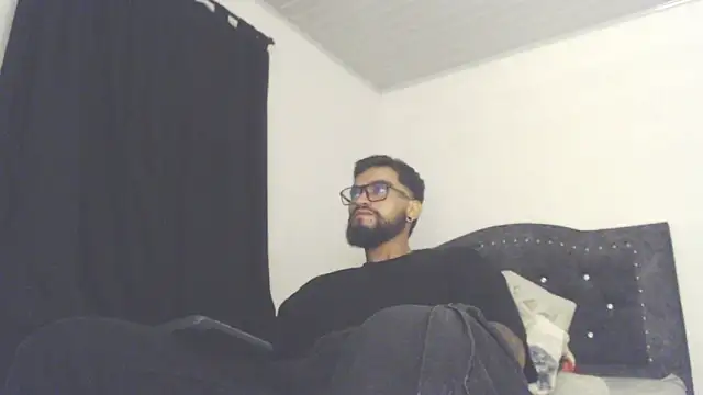 Chrys harris77 online show from April 20, 2026, 8:39 am