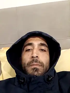 Snapshot of Deffnot7777 chatting on November 10, 2025, 4:17 pm Deffnot7777 online show from November 10, 2025, 4:17 pm