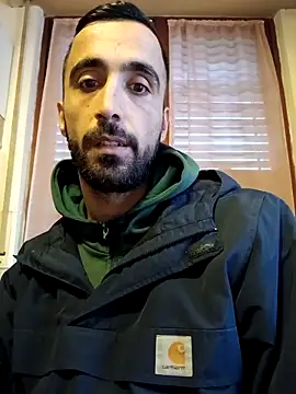 Snapshot of Deffnot7777 chatting on November 17, 2025, 3:18 pm Deffnot7777 online show from November 17, 2025, 3:18 pm