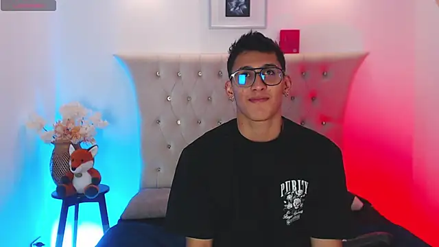 SalvadorFit online show from September 26, 2025, 9:08 pm