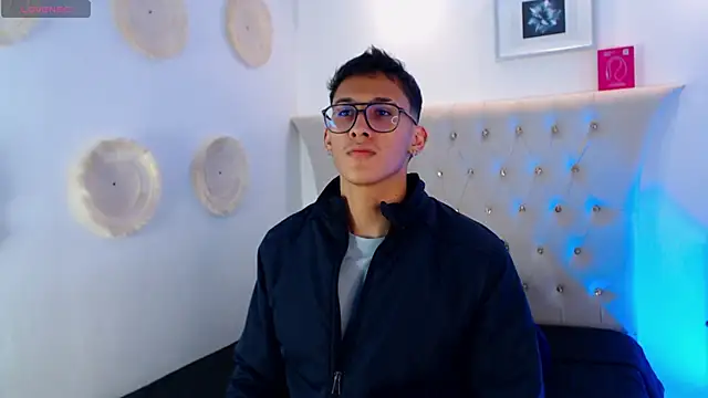 SalvadorFit online show from September 29, 2025, 8:46 pm