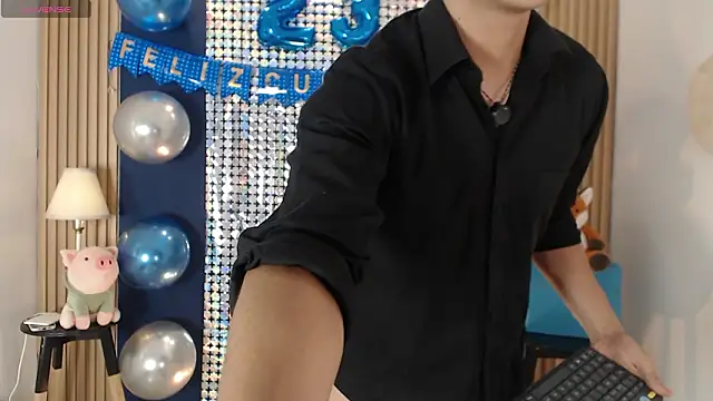 SalvadorFit online show from March 12, 2026, 8:48 pm