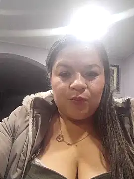 Amalia-sm online show from October 12, 2025, 5:06 am