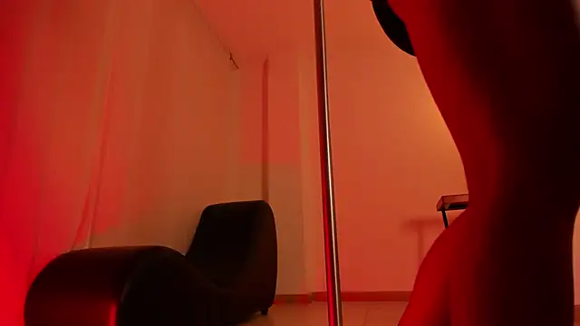 Snapshot of Scarleett_Moon chatting on October 3, 2025, 3:25 am Scarleett Moon online show from October 3, 2025, 3:25 am