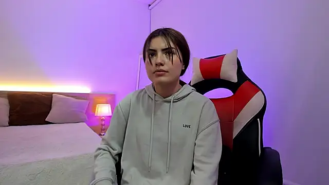 Scarleett Moon online show from December 3, 2025, 3:58 am