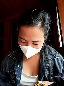 tulipsexy online show from September 19, 2025, 3:52 am