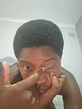 Lilmisafrica25 online show from October 15, 2025, 6:46 am