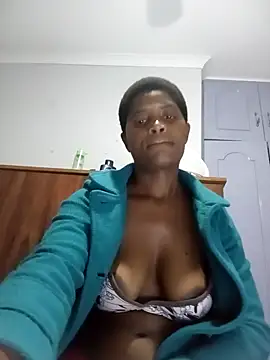 Lilmisafrica25 online show from October 17, 2025, 6:43 pm