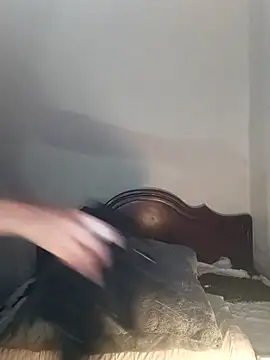 Vale stone  online show from October 19, 2025, 4:57 am