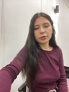 Valerie Ohara online show from October 5, 2025, 4:11 am