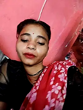 Snapshot of R_Roshni chatting on October 1, 2025, 4:40 am R Roshni online show from October 1, 2025, 4:40 am