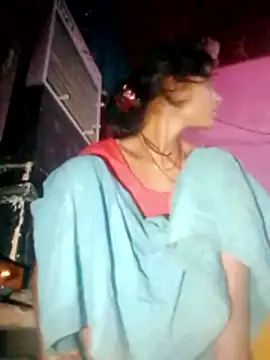 Snapshot of R_Roshni chatting on December 1, 2025, 12:48 am R Roshni online show from December 1, 2025, 12:48 am