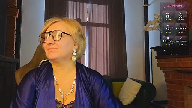 Marta Wils online show from October 24, 2025, 3:47 am